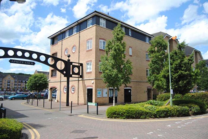 2 Bedroom Flat To Rent In Evans Wharf, Hemel Hempstead, HP3