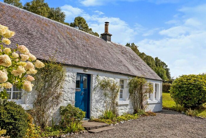 2 Bedroom Property For Sale In Brig O'turk, Callander, FK17