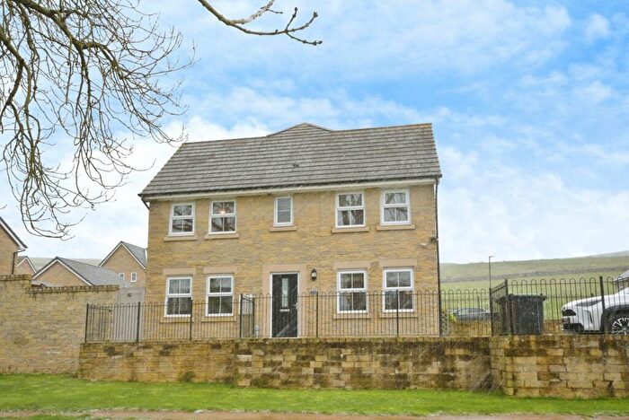 3 Bedroom Semi Detached House For Sale In Hopton Wood Way, Buxton, SK17