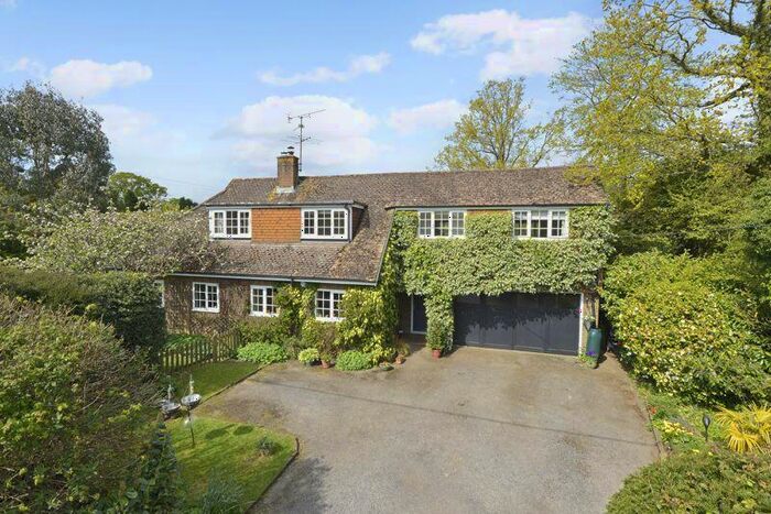 4 Bedroom Detached House For Sale In Walliswood, RH5