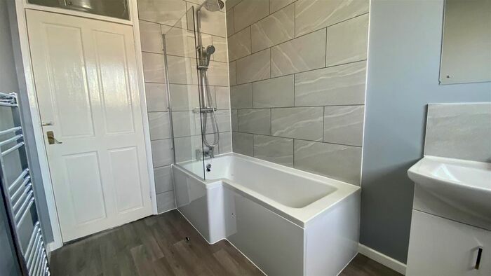 3 Bedroom Semi-Detached House To Rent In Crossway Road, Coventry, CV3