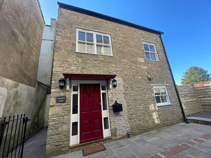 3 Bedroom Semi-Detached House To Rent In High Street, Shepton Mallet, BA4