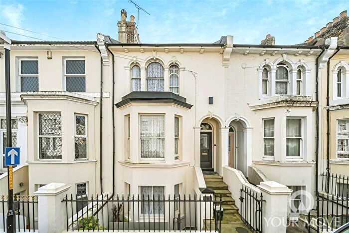 4 Bedroom Terraced House To Rent In Cobham Street, Gravesend, Kent, DA11