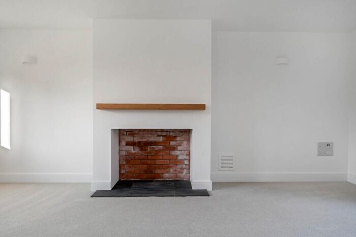 4 Bedroom Detached House For Sale In Stanion Road, Brigstock, Kettering, NN14