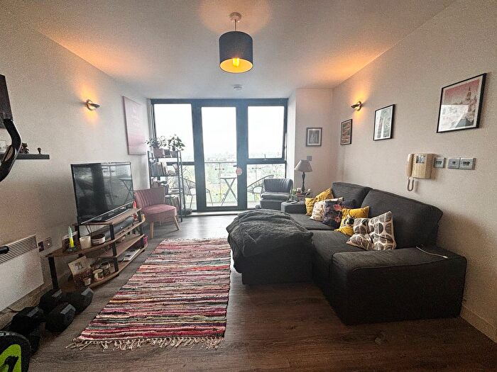 1 Bedroom Flat To Rent In Tempus Tower, Mirabel Street, M3