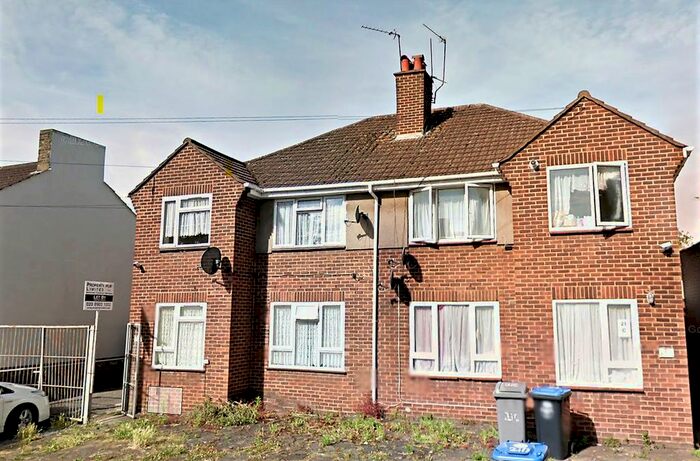 2 Bedroom Flat To Rent In Llanover Road, Wembley, HA9