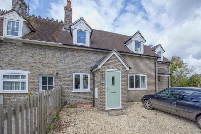 2 Bedroom Terraced House To Rent In Kiln Cottages, Kiln Road, Reading, RG4