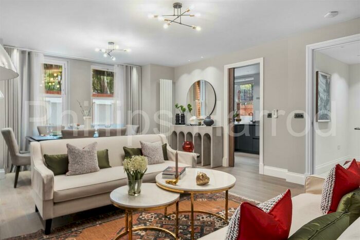 2 Bedroom Apartment For Sale In Fitzjohn's Avenue, Hampstead, NW3
