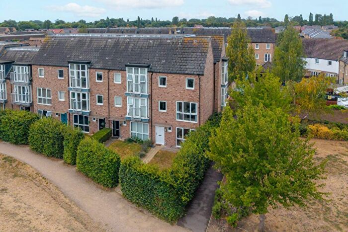 4 Bedroom End Of Terrace House For Sale In Tortoiseshell Walk, Little Paxton, St. Neots, Cambs, PE19