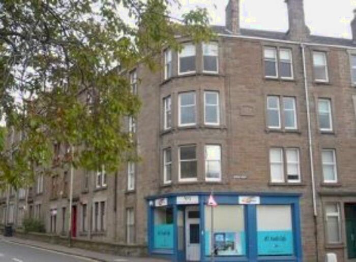 3 Bedroom Flat To Rent In Morgan Street, Dundee, DD4