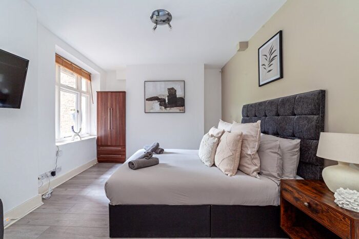 Studio To Rent In Randolph Avenue, London, W9