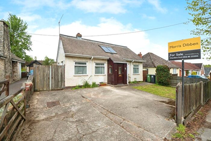2 Bedroom Bungalow For Sale In Leigh Road, Chandler's Ford, Eastleigh, Hampshire, SO53