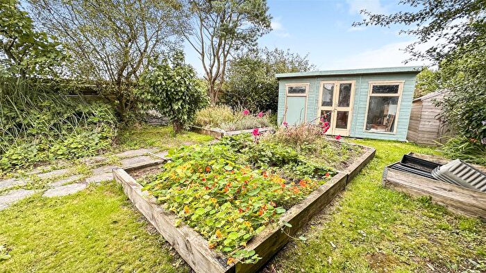 2 Bedroom Cottage For Sale In High Street, Delabole, PL33