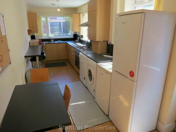 3 Bedroom Semi-Detached House To Rent In &#; Pppw, Stephens Road, Withington, M20