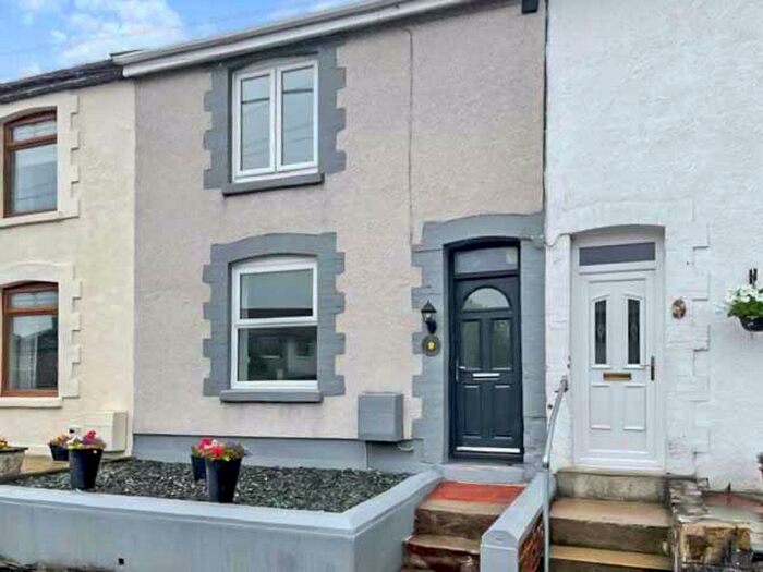 3 Bedroom House To Rent In John Street, Cefn Cribbwr, CF32