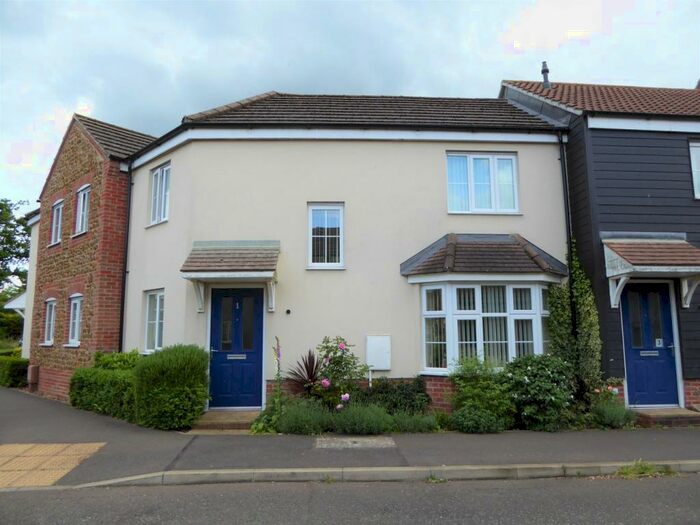 3 Bedroom Terraced House To Rent In Rushmeadow Crescent, Downham Market, PE38