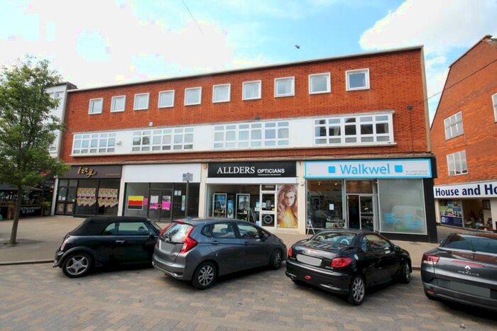 2 Bedroom Flat To Rent In Eastcheap, Letchworth Garden City, SG6