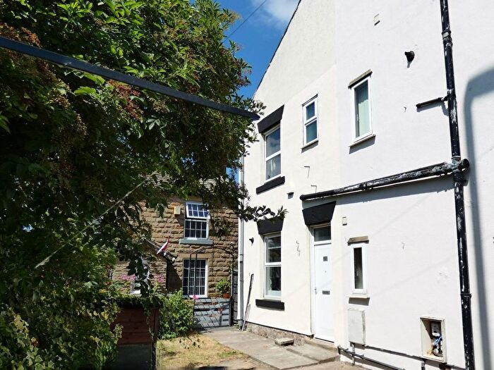 1 Bedroom Terraced House To Rent In Whitehall Road, Drighlington, BD11