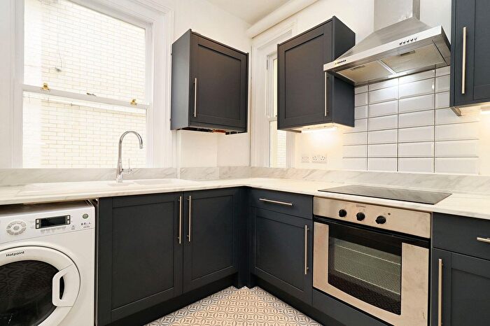 2 Bedroom Flat To Rent In Mount Pleasant Road, Tunbridge Wells, TN1