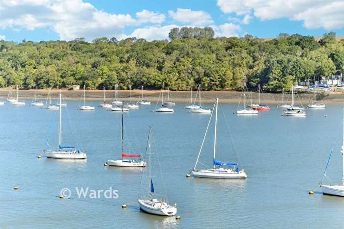 2 Bedroom Apartment For Sale In Dunlin Drive, St Mary's Island, Chatham, Kent, ME4