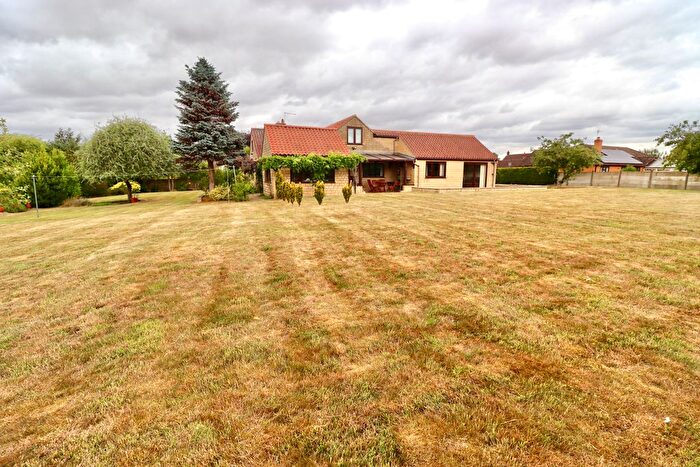 4 Bedroom Detached Bungalow For Sale In Front Street, Normanby-By-Spital, LN8