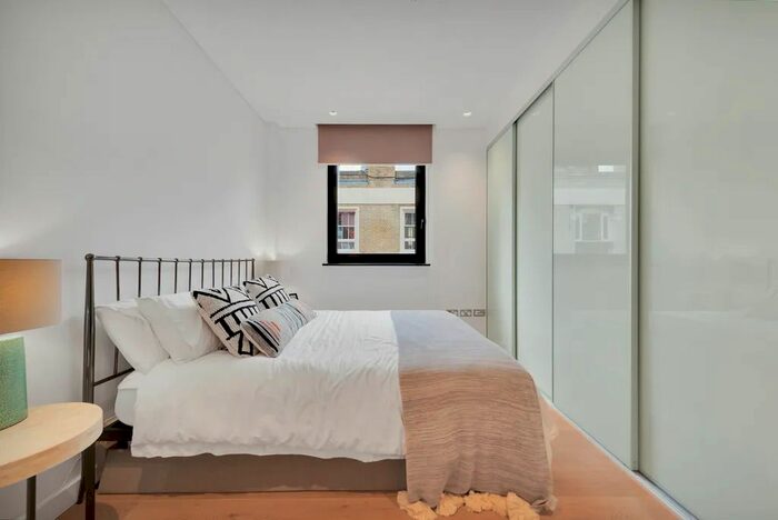 2 Bedroom Flat To Rent In Alpha Rd, Peckham, SE15