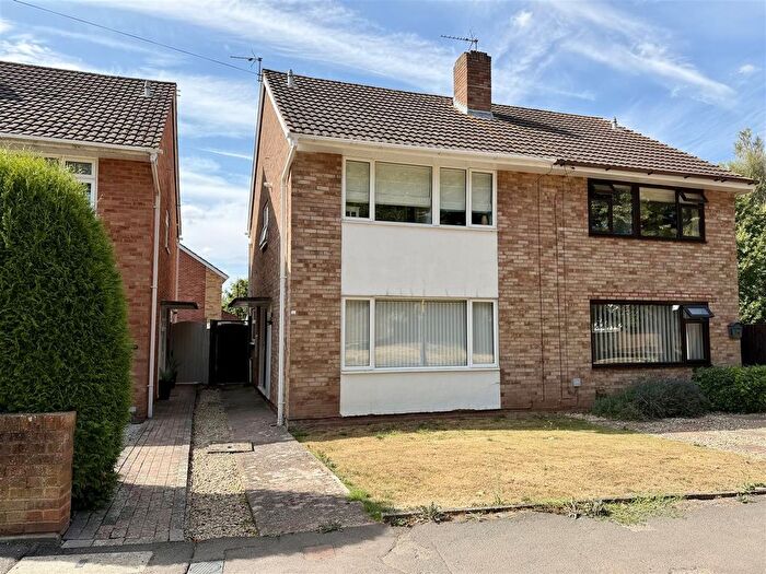 3 Bedroom Semi-Detached House For Sale In Coniston Walk, Hereford, HR4