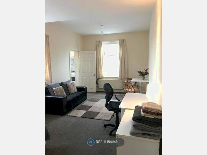 Studio To Rent In Ladybarn Lane, Manchester, M14