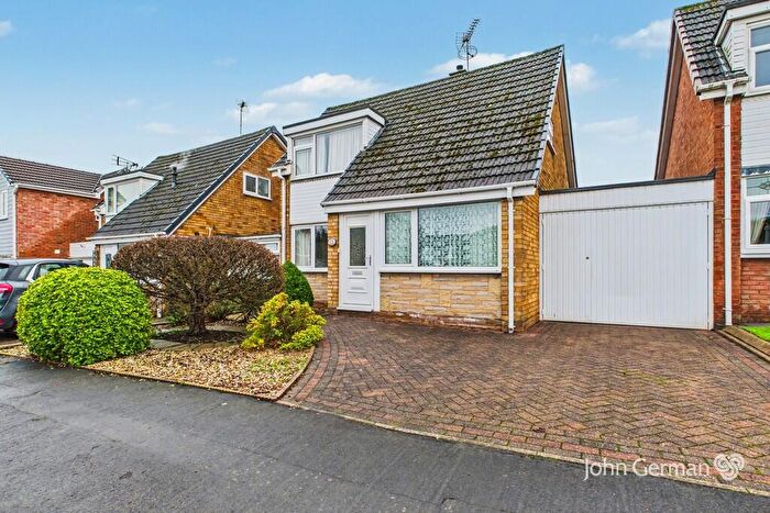 2 Bedroom Link Detached House For Sale In Cedar Way, Stafford, ST17