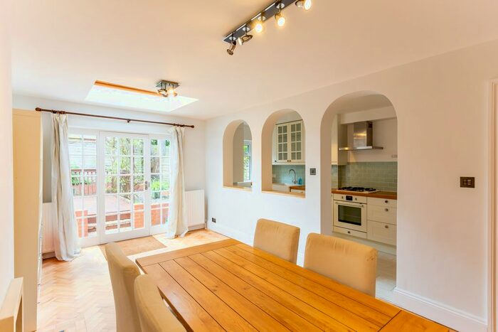 3 Bedroom End Of Terrace House To Rent In Cedar Grove, Ealing, London, W5