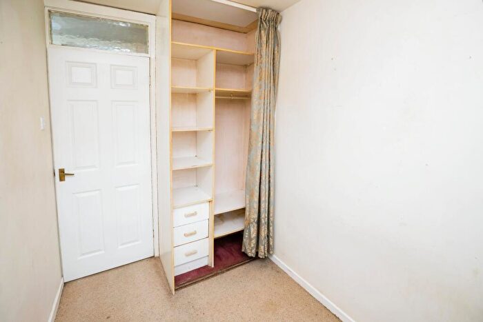3 Bedroom Bungalow For Sale In Maple Close, Gresford, Wrexham, LL12