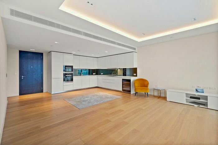 3 Bedroom Flat To Rent In Lillie Square, London, SW6