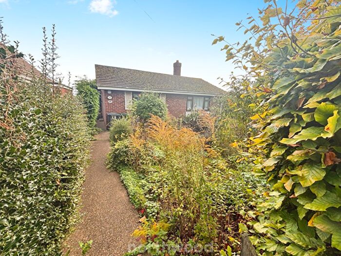 2 Bedroom Bungalow For Sale In Lings Lane, Hatfield, Doncaster, DN7