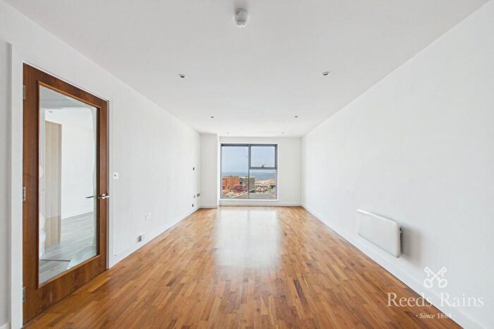 2 Bedroom Apartment To Rent In William Jessop Way, Liverpool, Merseyside, L3