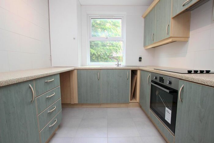 2 Bedroom Flat To Rent In Manor Road, Blackburn, BB2