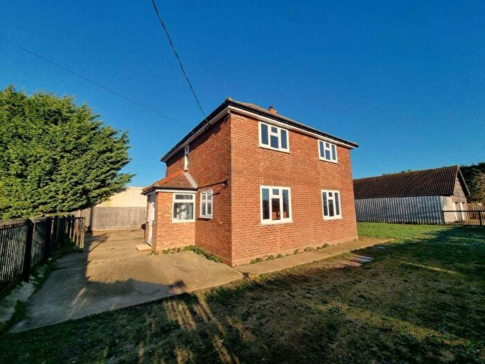 2 Bedroom Detached House To Rent In Wenham Road, Copdock, IP8