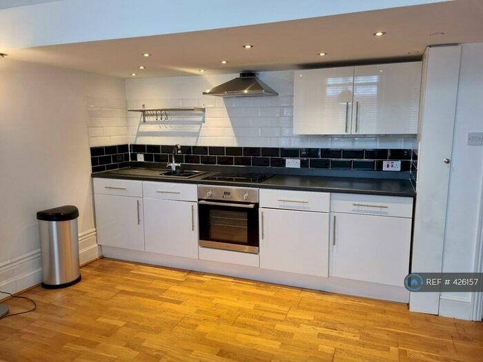 1 Bedroom Flat To Rent In Cumberland Court, Bournemouth, BH2