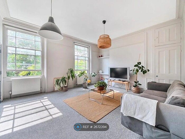 2 Bedroom Flat To Rent In Lewisham Way, London, SE4