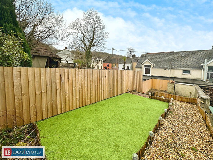 2 Bedroom Cottage For Sale In Merthyr Road, Glynneath, Neath, SA11