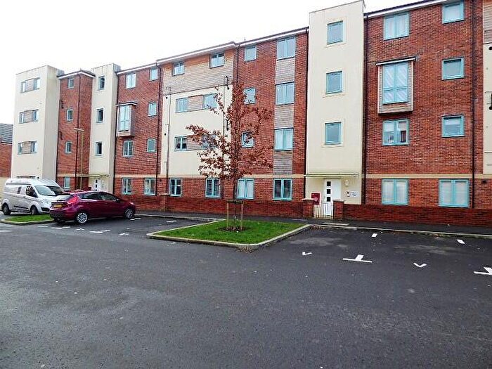 2 Bedroom Flat To Rent In Tinning Way, Eastleigh, Hampshire, SO50