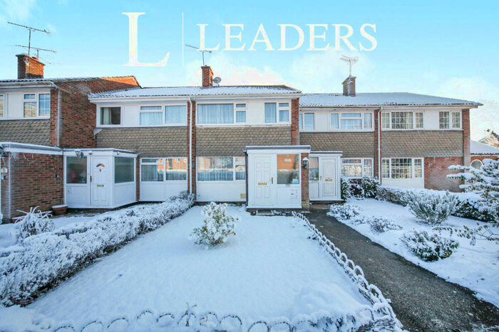 3 Bedroom Terraced House To Rent In Weatherby -, LU6