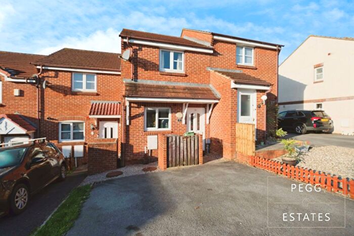 2 Bedroom Terraced House For Sale In Orkney Close, Torquay, TQ2