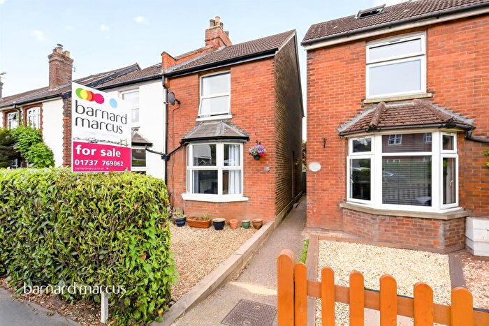 2 Bedroom Semi-Detached House For Sale In Horley Road, Redhill, RH1