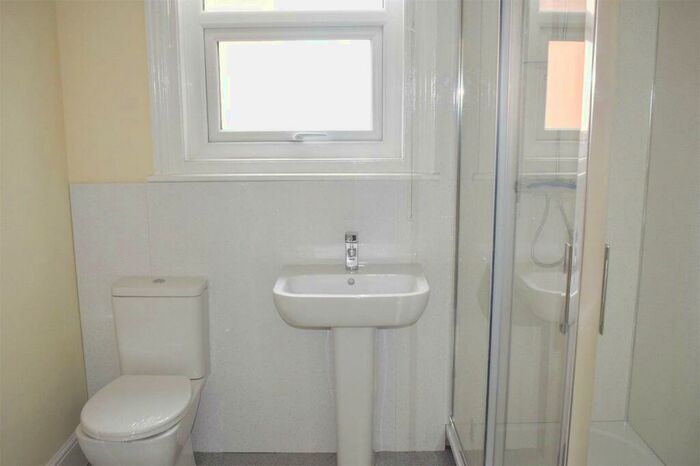 6 Bedroom Terraced House To Rent In Granville Road, Fallowfield, M14