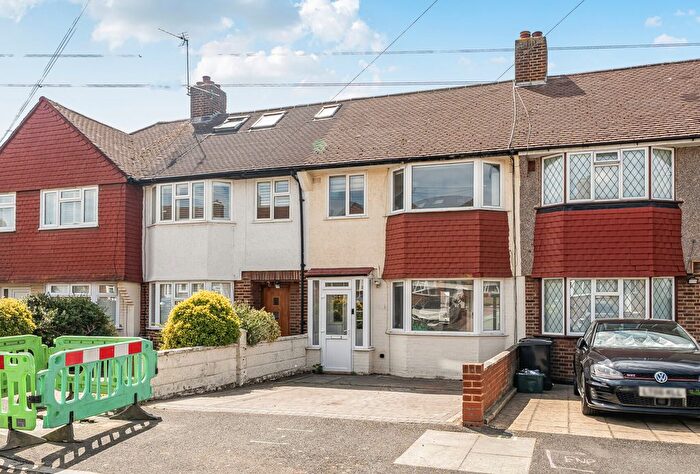 3 Bedroom Terraced House For Sale In Lynmouth Avenue, Morden, SM4