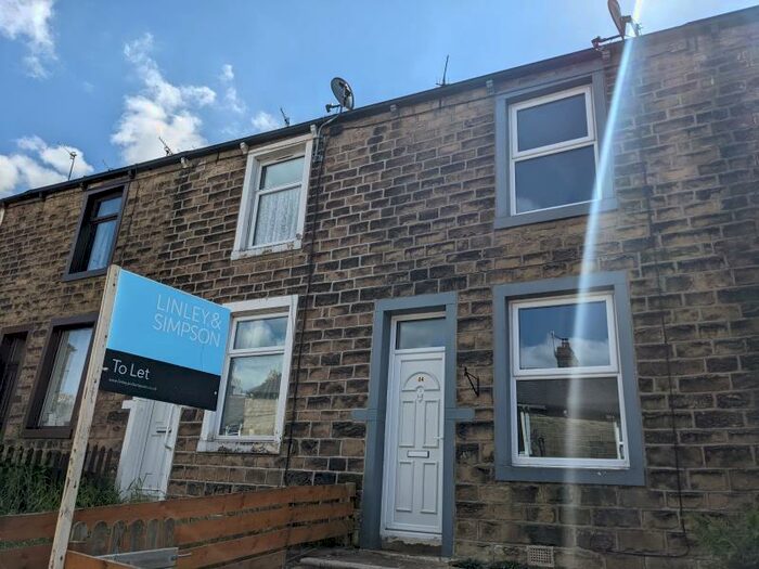 2 Bedroom Terraced House To Rent In South Avenue, Barnoldswick, BB18