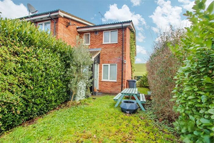 1 Bedroom Property To Rent In Penn Road, Datchet, SL3