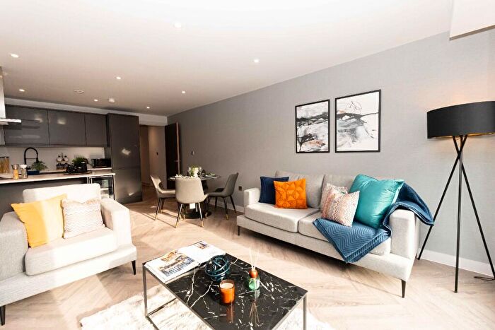 2 Bedroom Apartment To Rent In Duke Street, Liverpool, Merseyside, L1