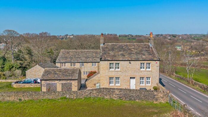 3 Bedroom Detached House For Sale In The Farmhouse- Copley House Farm - Shelley, HD8