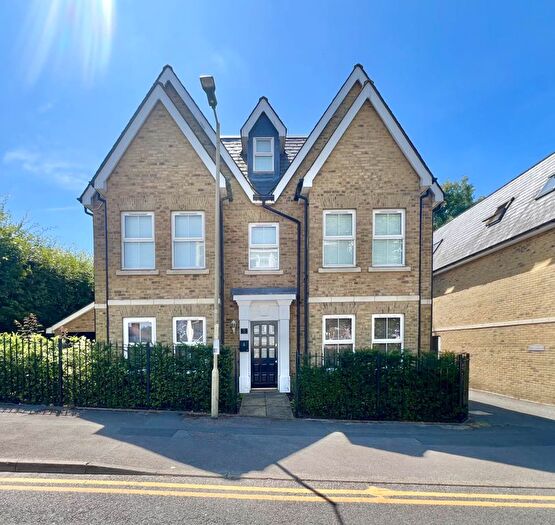 1 Bedroom Flat To Rent In Avenue Road, Brentwood, CM14